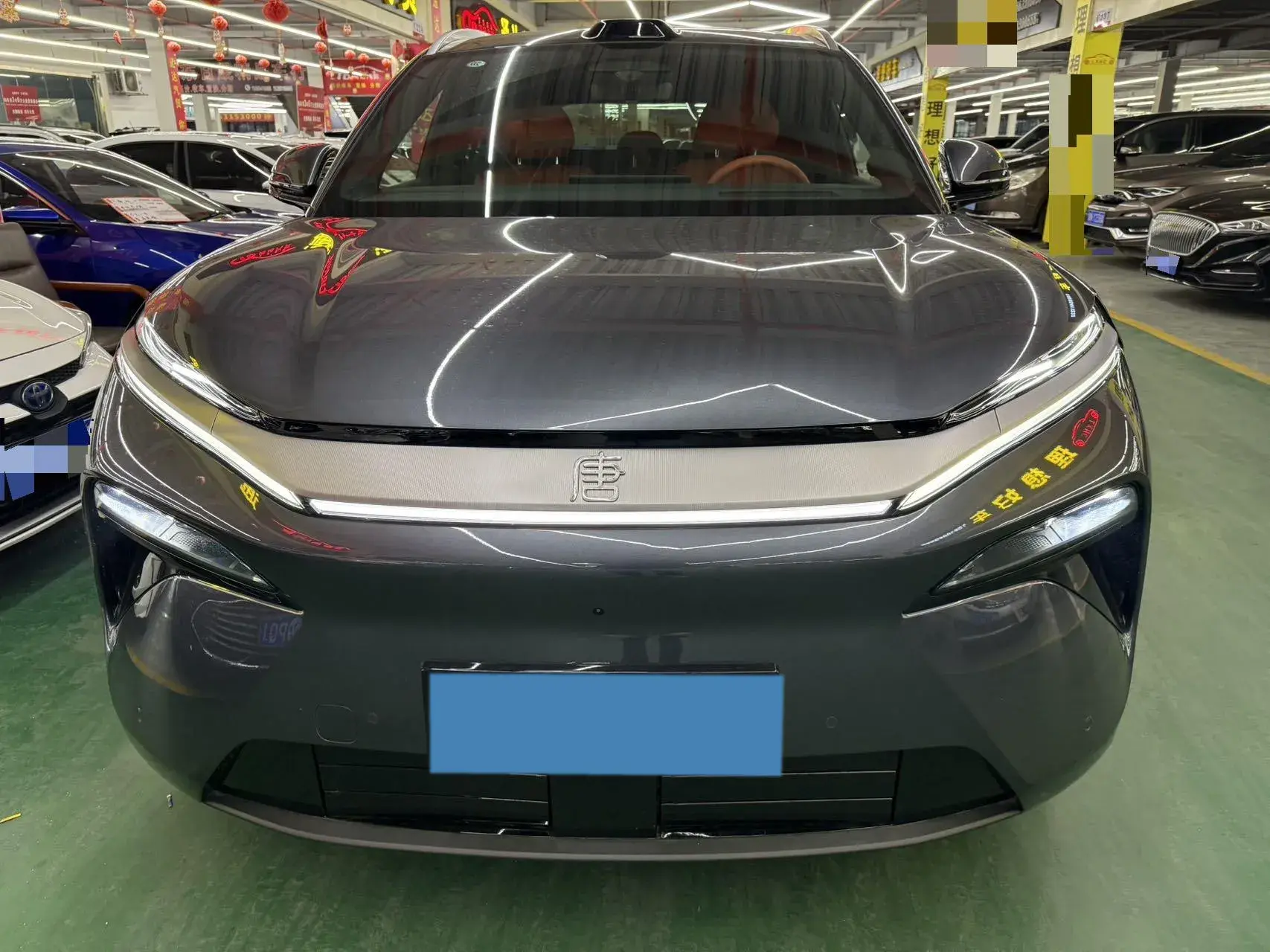 2025 BYD TANGL thumbnail 2