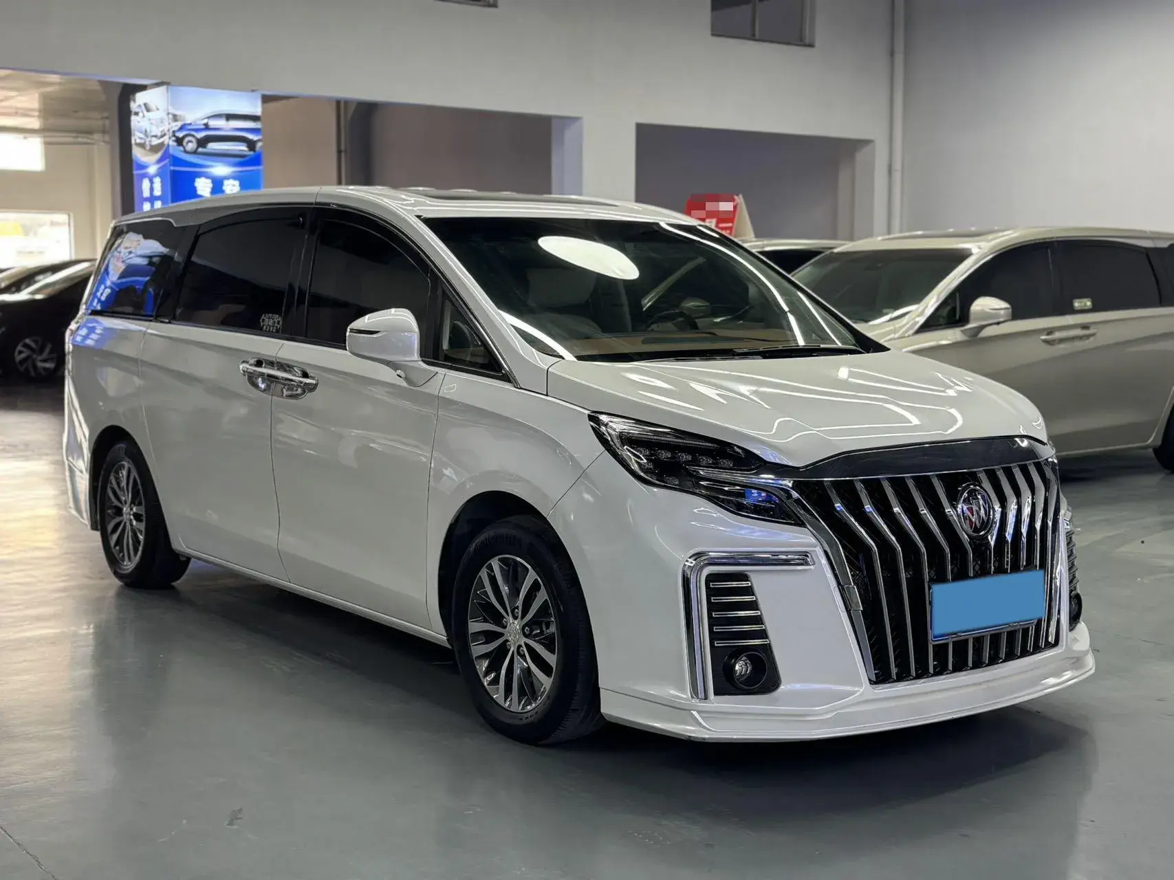 2020 BUICK GL8 thumbnail 3