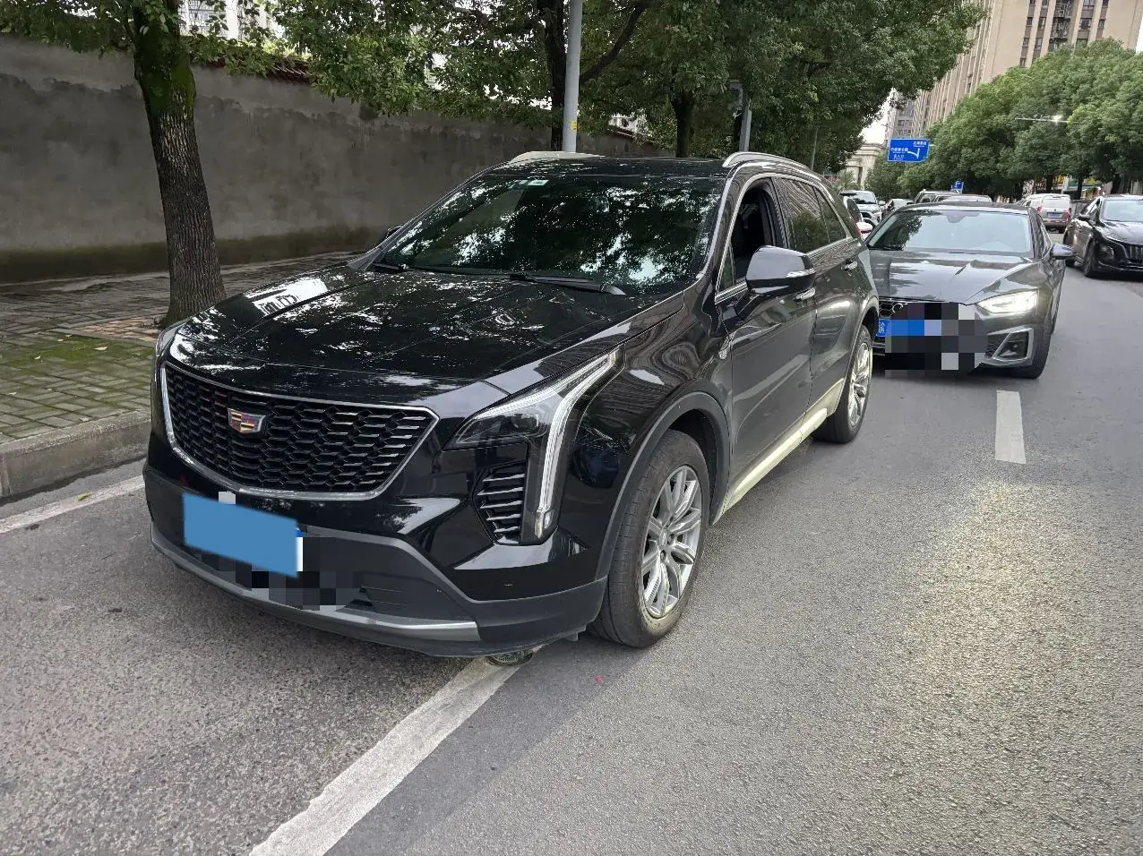 2022 CADILLAC XT4 view 1