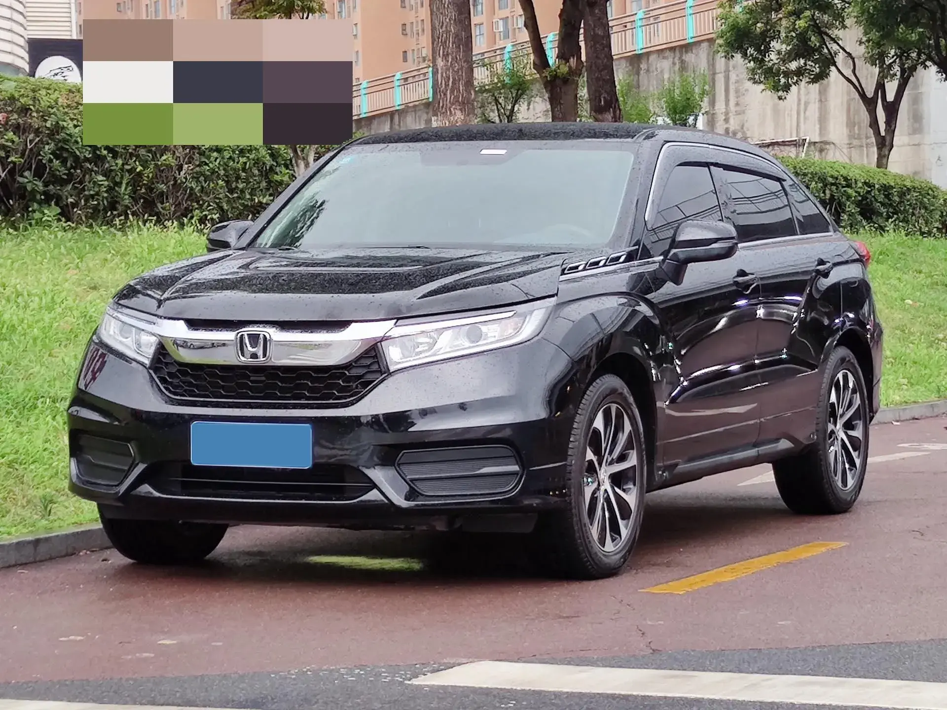 2020 HONDA AVANCIER view 1