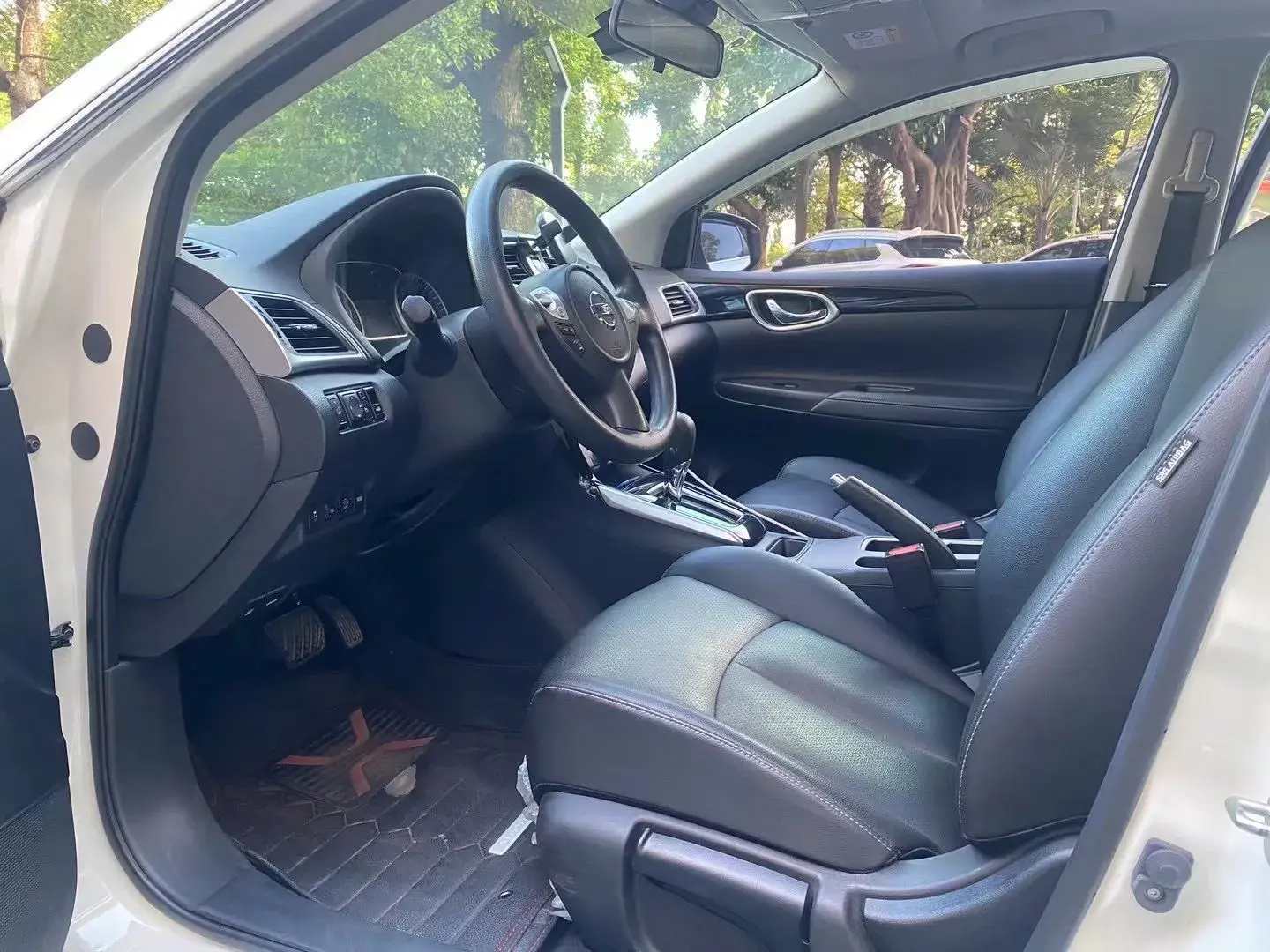 2022 NISSAN SYLPHY thumbnail 4