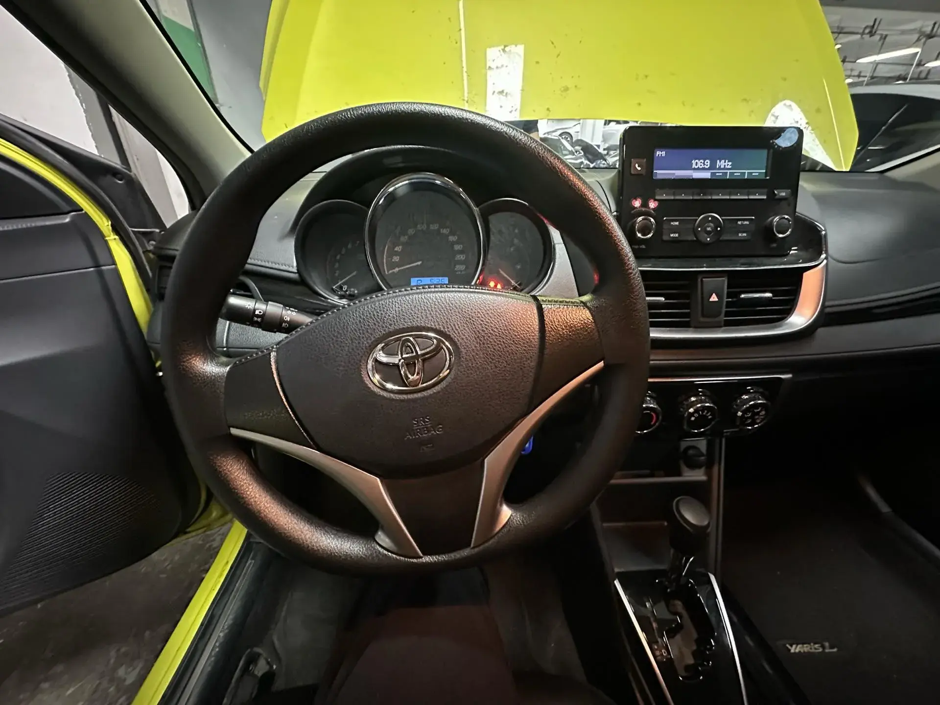2021 TOYOTA YARIS thumbnail 2