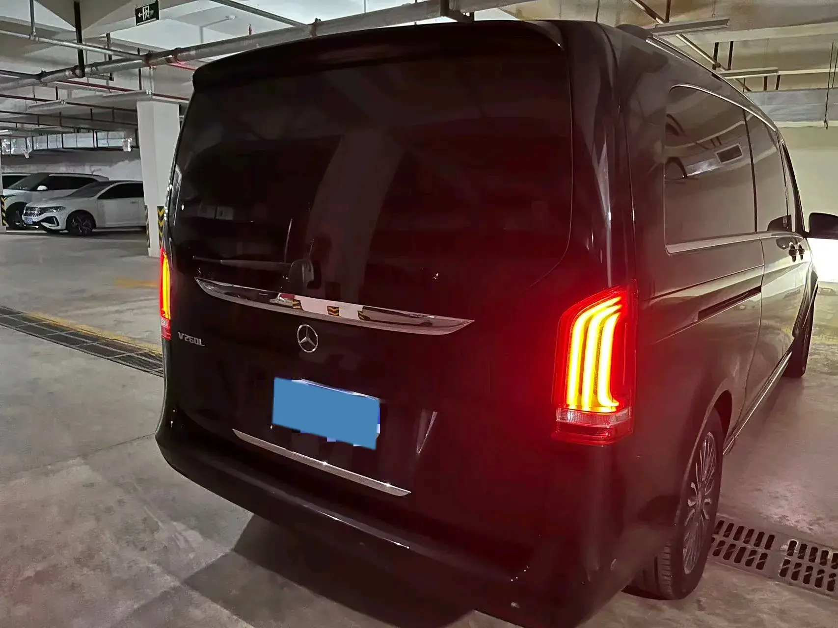 2018 MERCEDES-BENZ V thumbnail 2