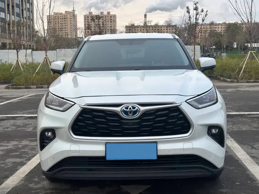 2022 TOYOTA HIGHLANDER thumbnail 2