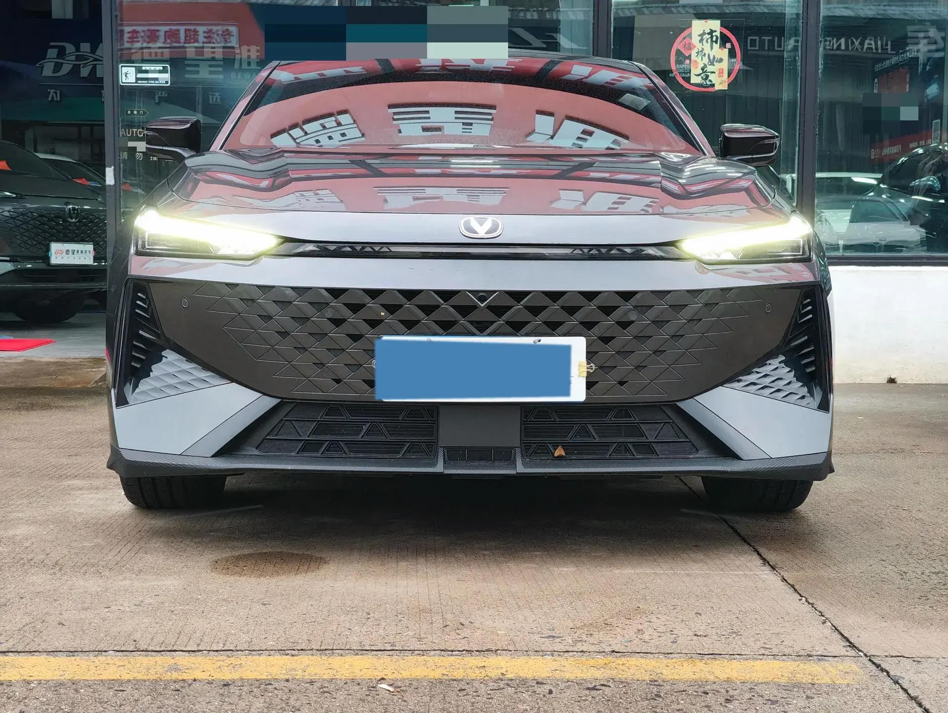 2025 CHANGAN UNI-V thumbnail 2