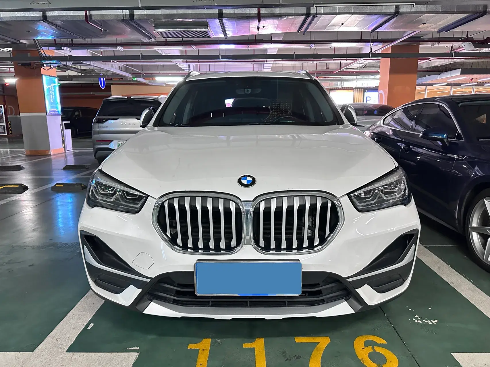 2022 BMW X1 thumbnail 2