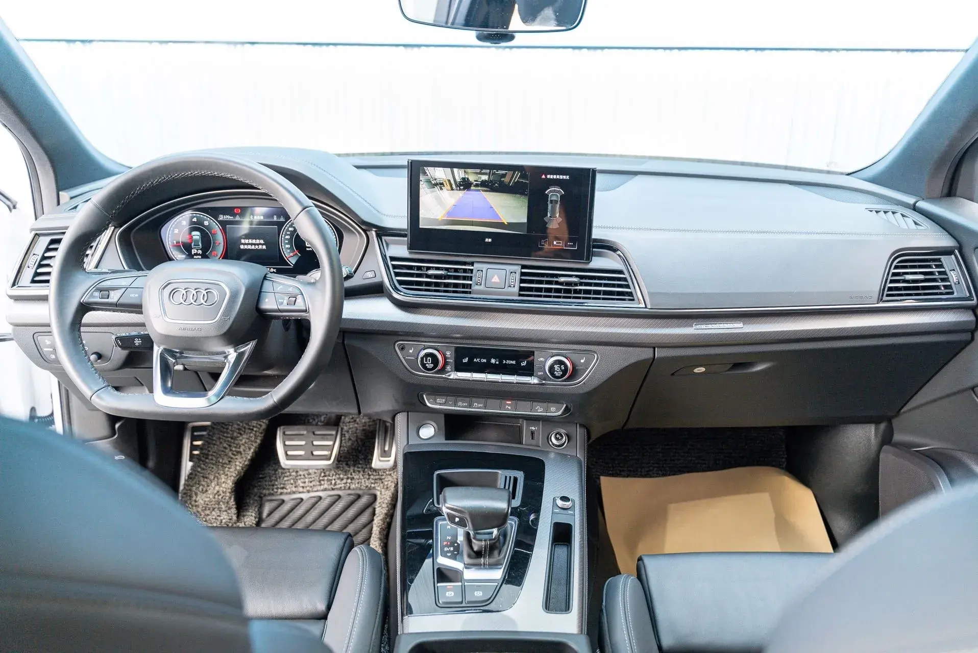 2023 AUDI Q5L thumbnail 4