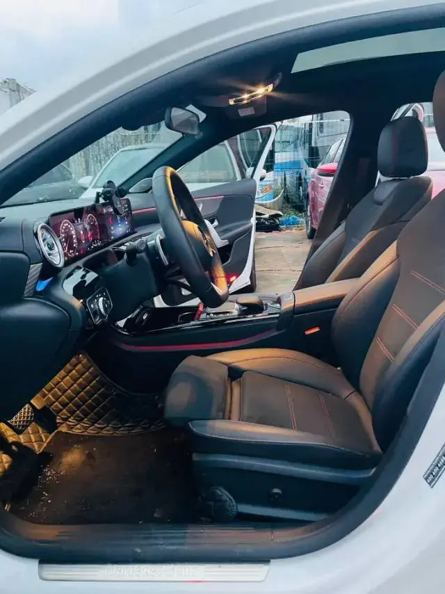 2023 MERCEDES-BENZ A thumbnail 3