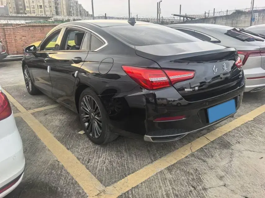 2020 HONGQI H5 thumbnail 2