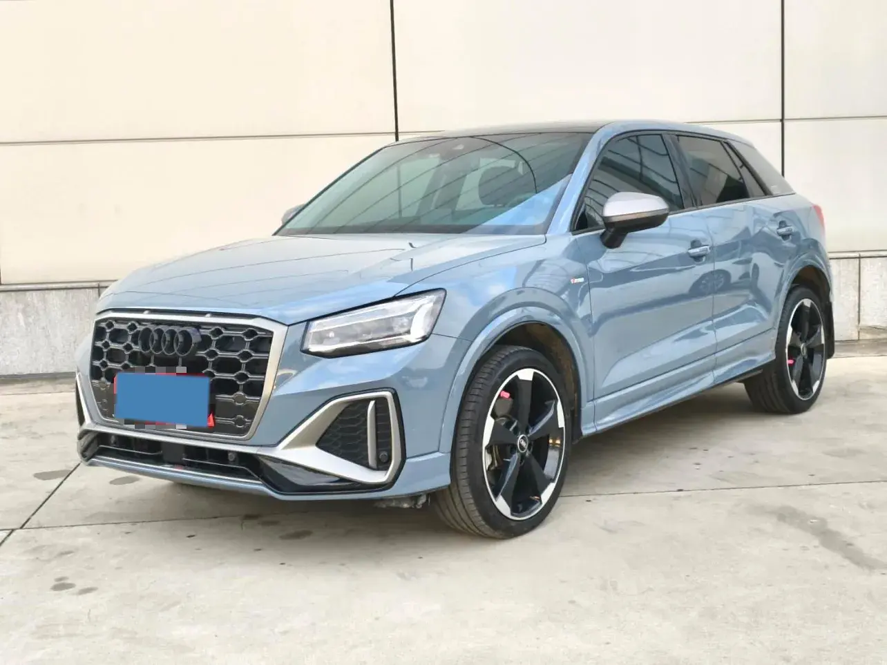 2022 AUDI Q2L view 1