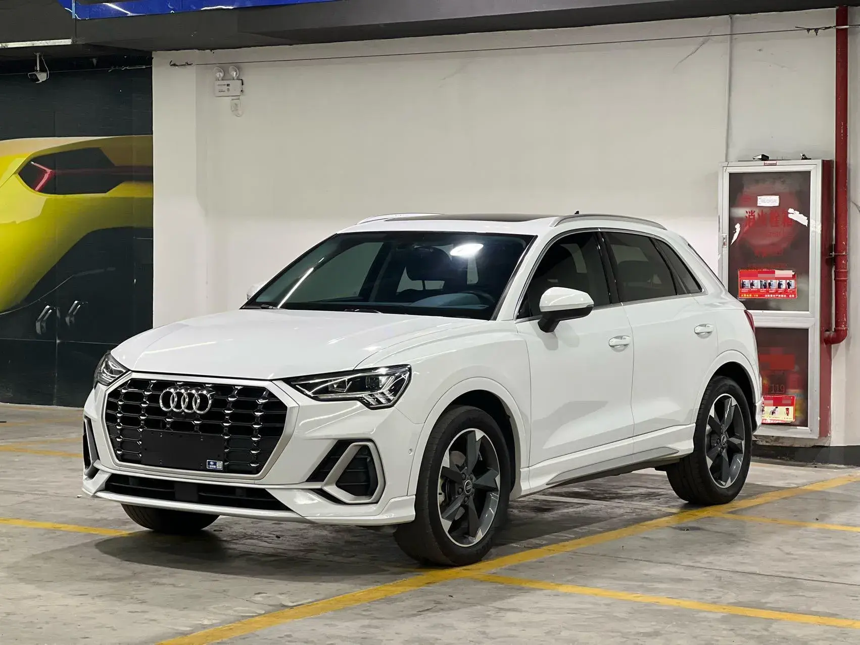 2022 AUDI Q3 view 1