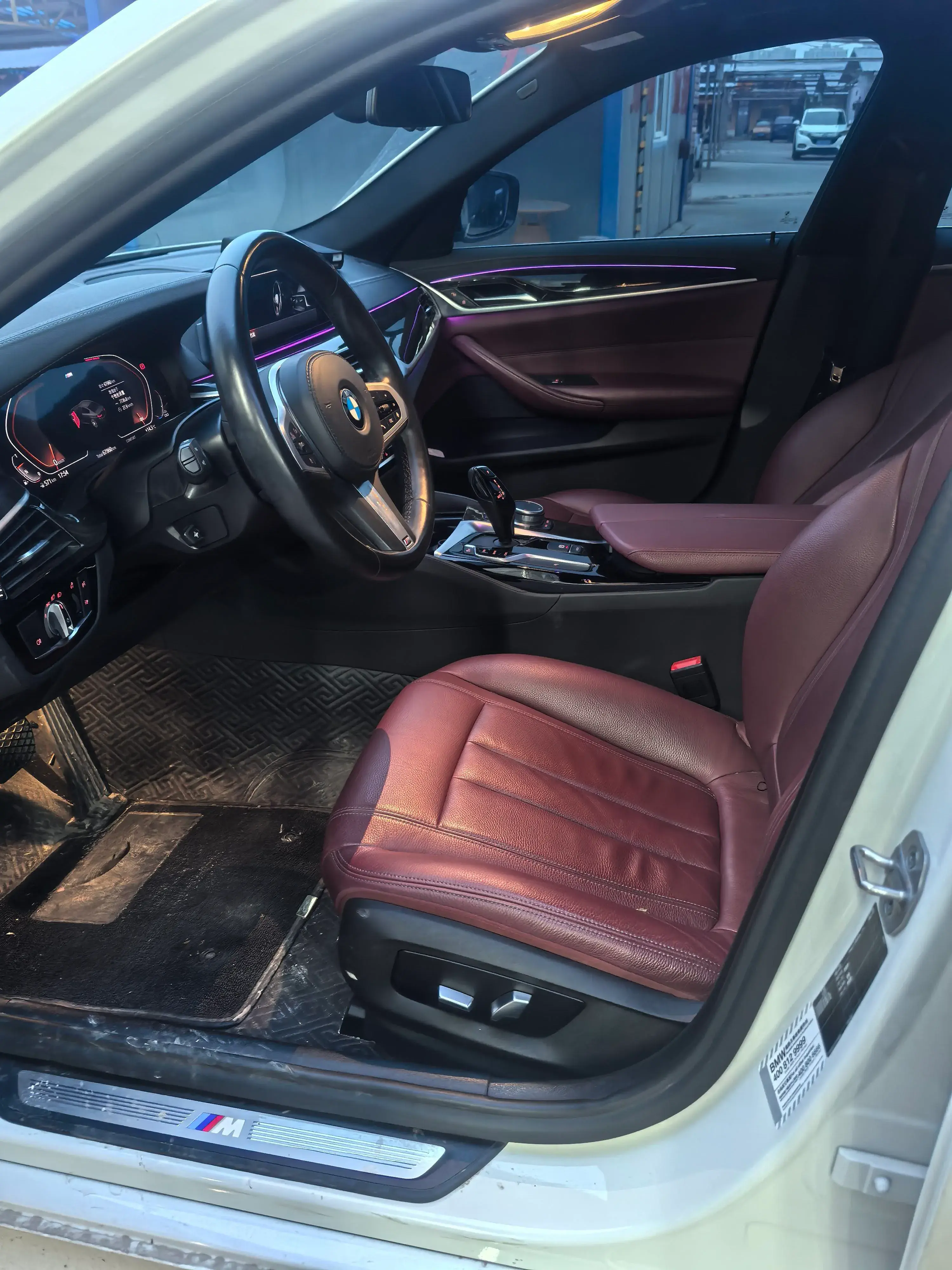 2020 BMW 5 thumbnail 3