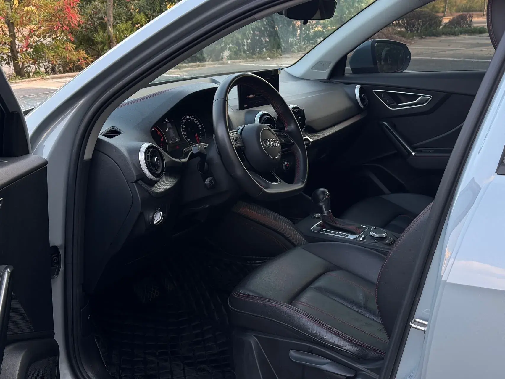 2022 AUDI Q2L thumbnail 4