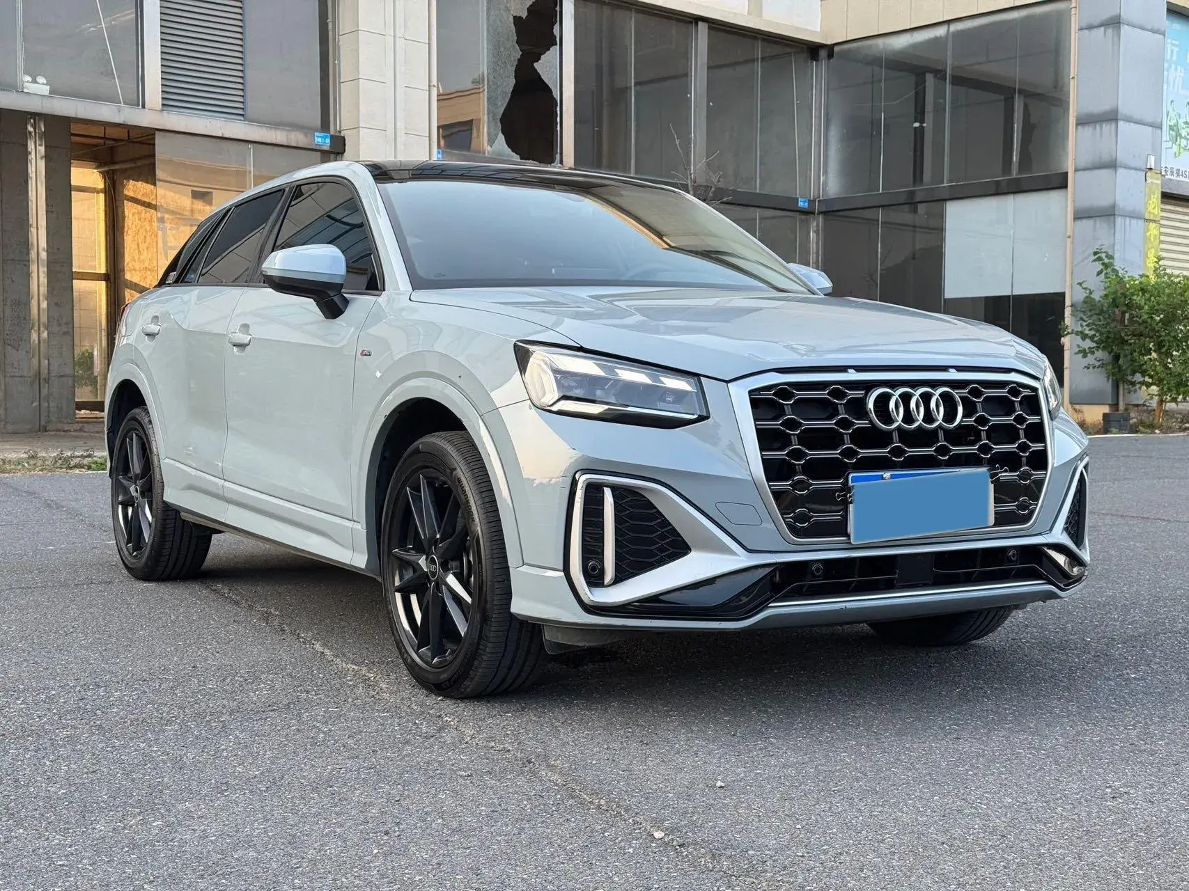 2022 AUDI Q2L thumbnail 3