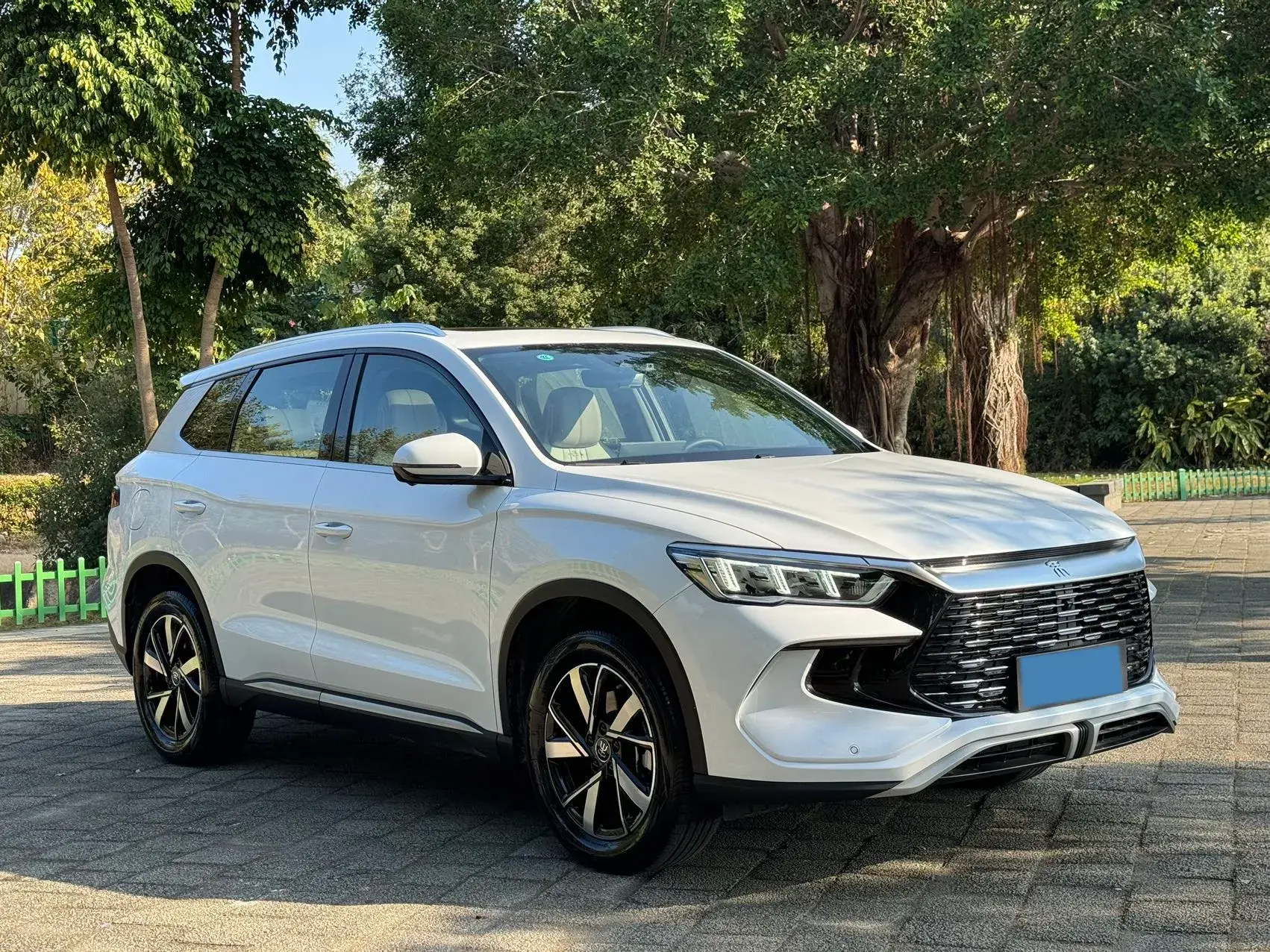 2023 BYD SONG thumbnail 3