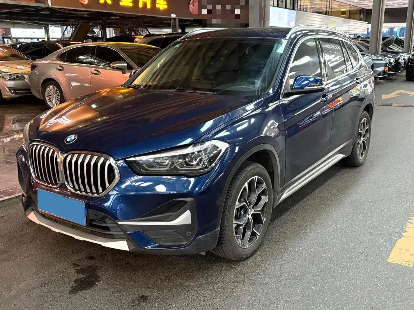 2020 BMW X1 view 1