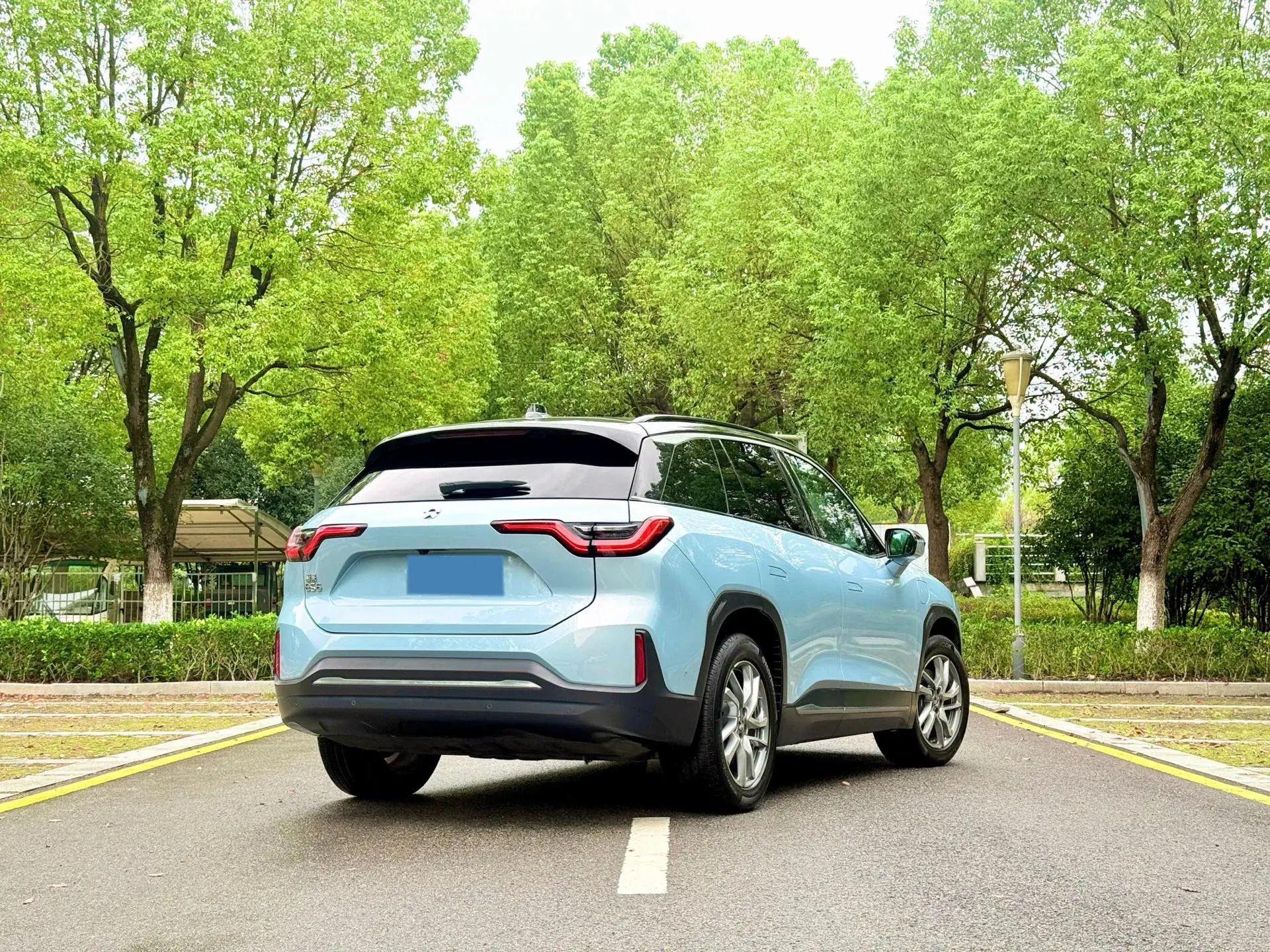 2020 NIO ES6 thumbnail 4