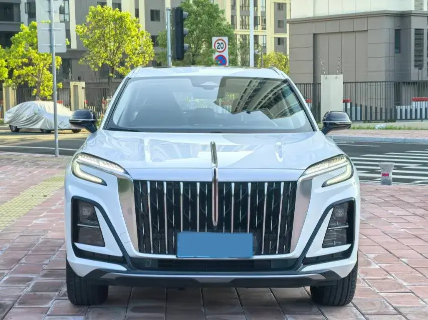 2023 HONGQI HS3 thumbnail 2