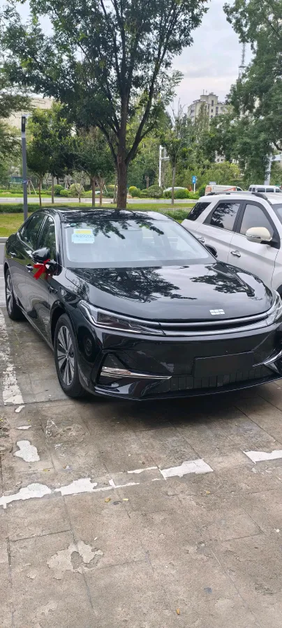 2025 Geely Galaxy A7 1.5L 112HP L4 1DHT PHEV,autocango,china used car exporter,china ev exporter,chinese used car exporter,chinese used ev exporter