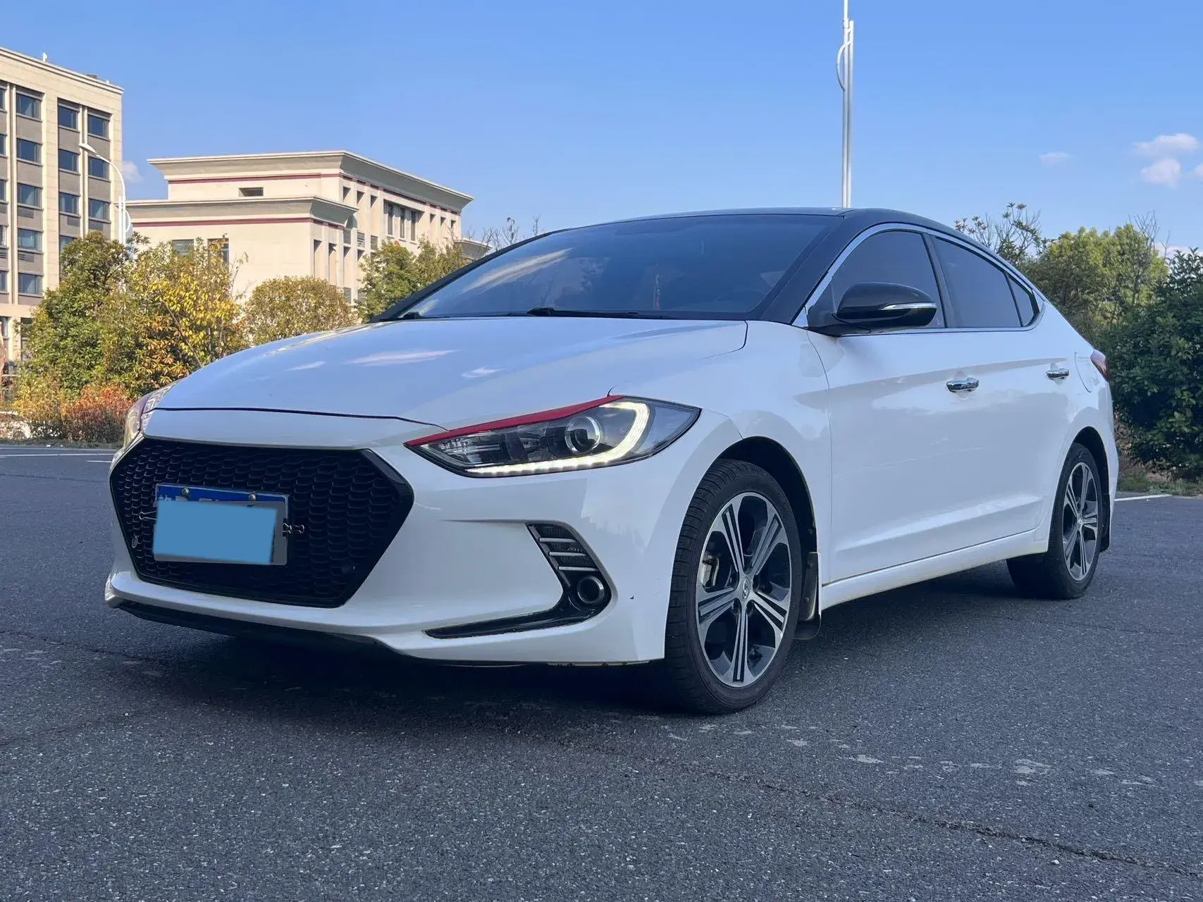 2016 HYUNDAI ELANTRA view 1