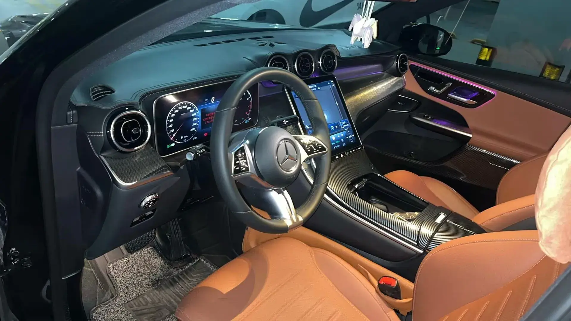 2023 MERCEDES-BENZ GLC thumbnail 3