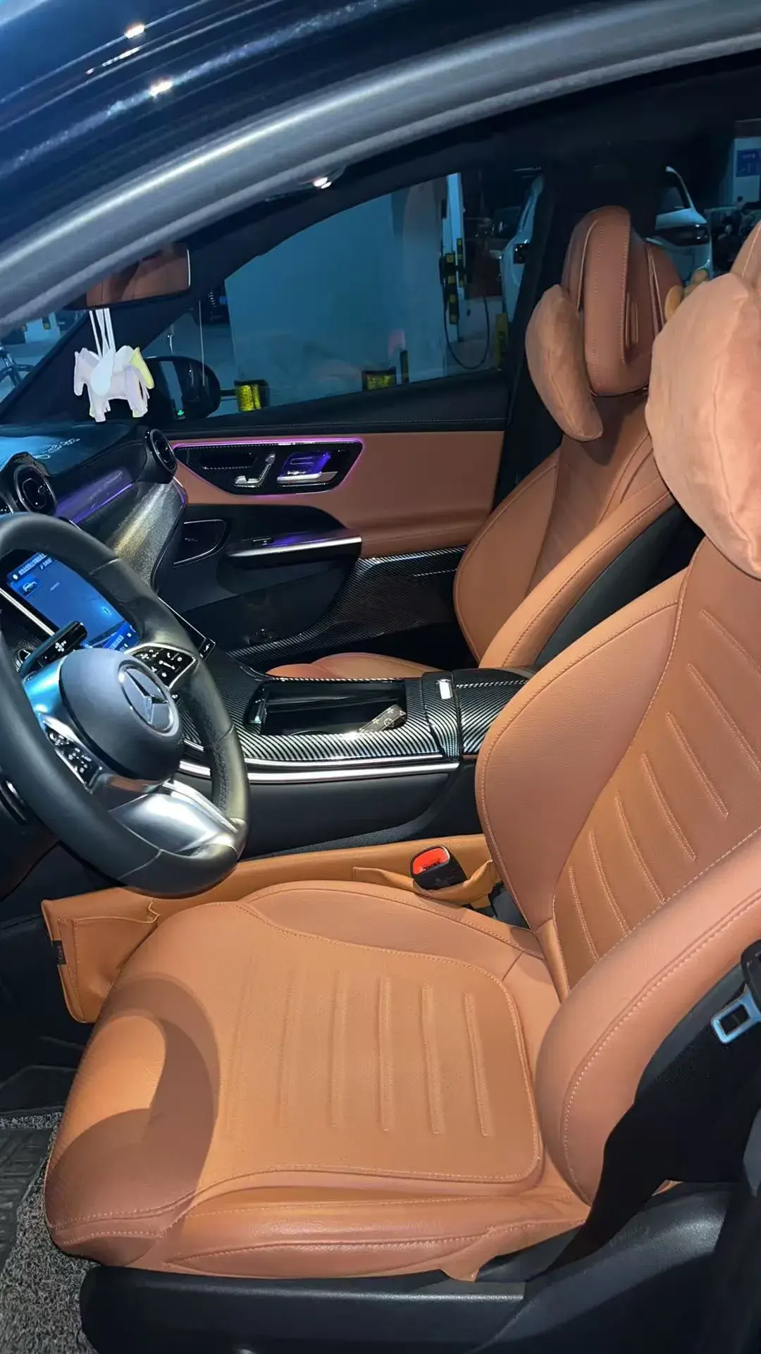 2023 MERCEDES-BENZ GLC thumbnail 4