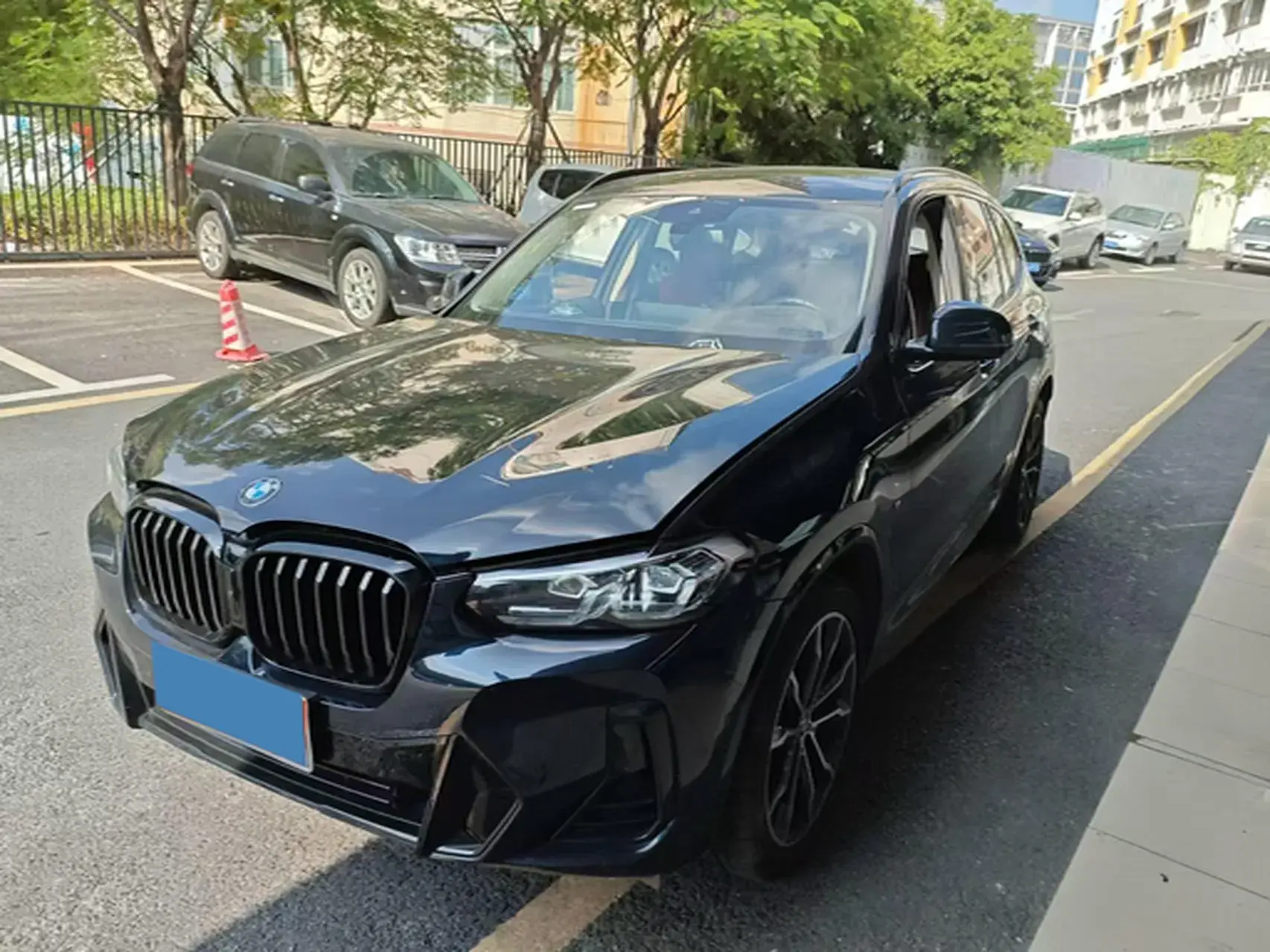 2023 BMW X3 view 1