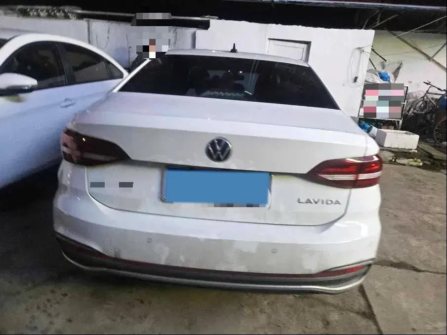 2023 VOLKSWAGEN LAVIDA thumbnail 4