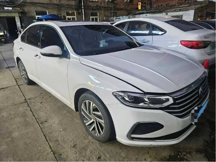 2023 VOLKSWAGEN LAVIDA thumbnail 2