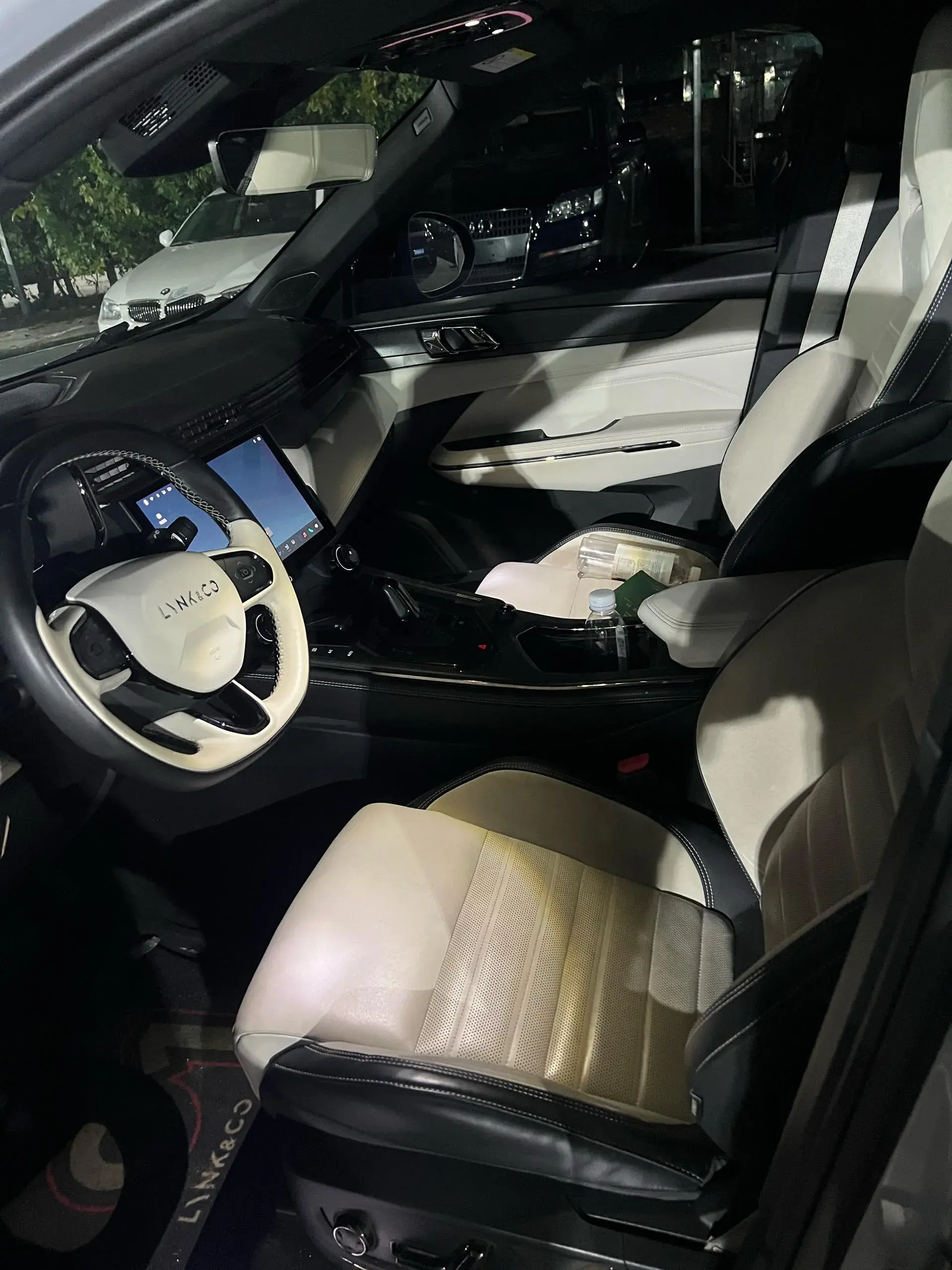 2022 LYNK&CO 01 thumbnail 4