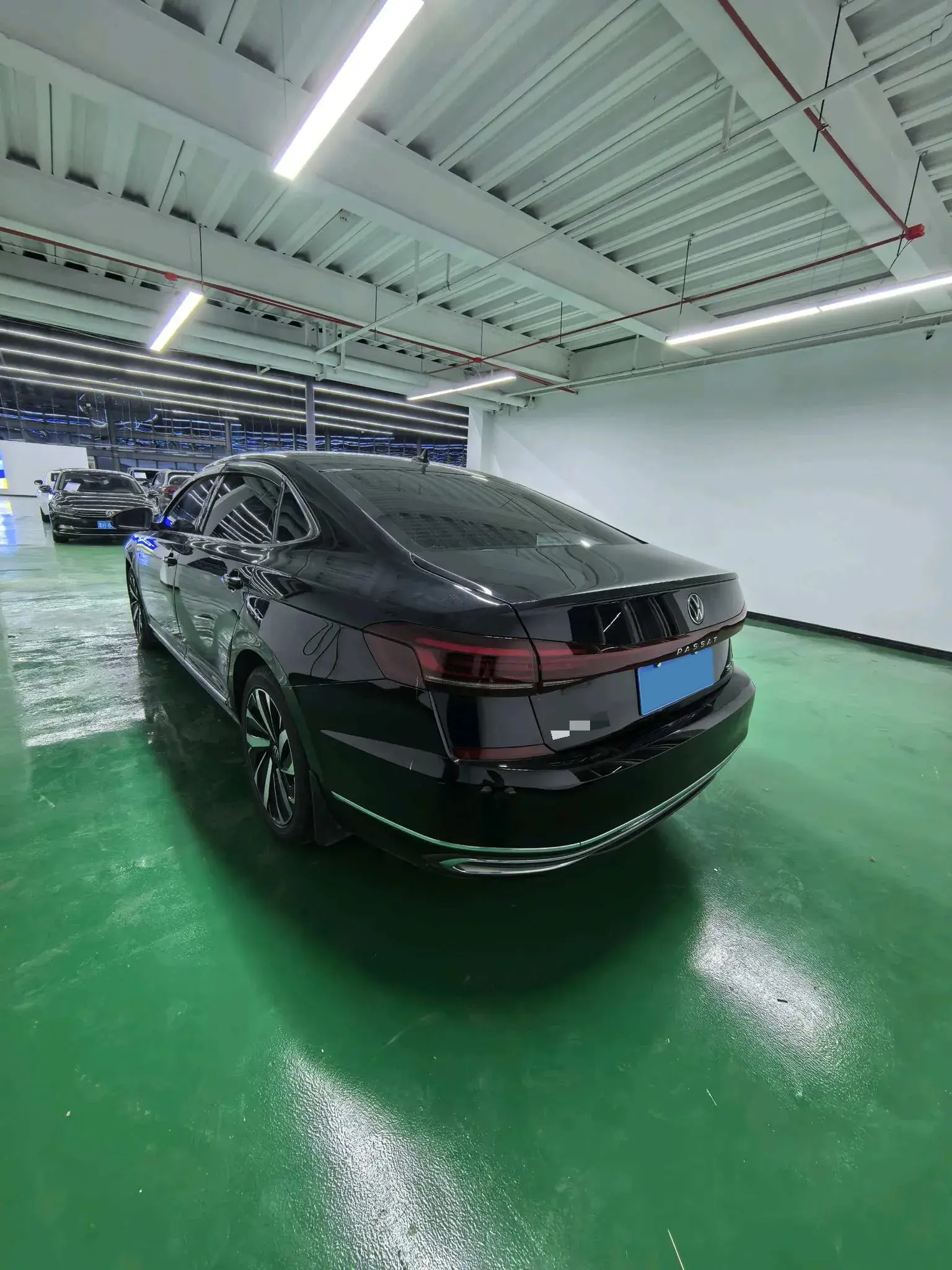 2022 VOLKSWAGEN PASSAT thumbnail 4