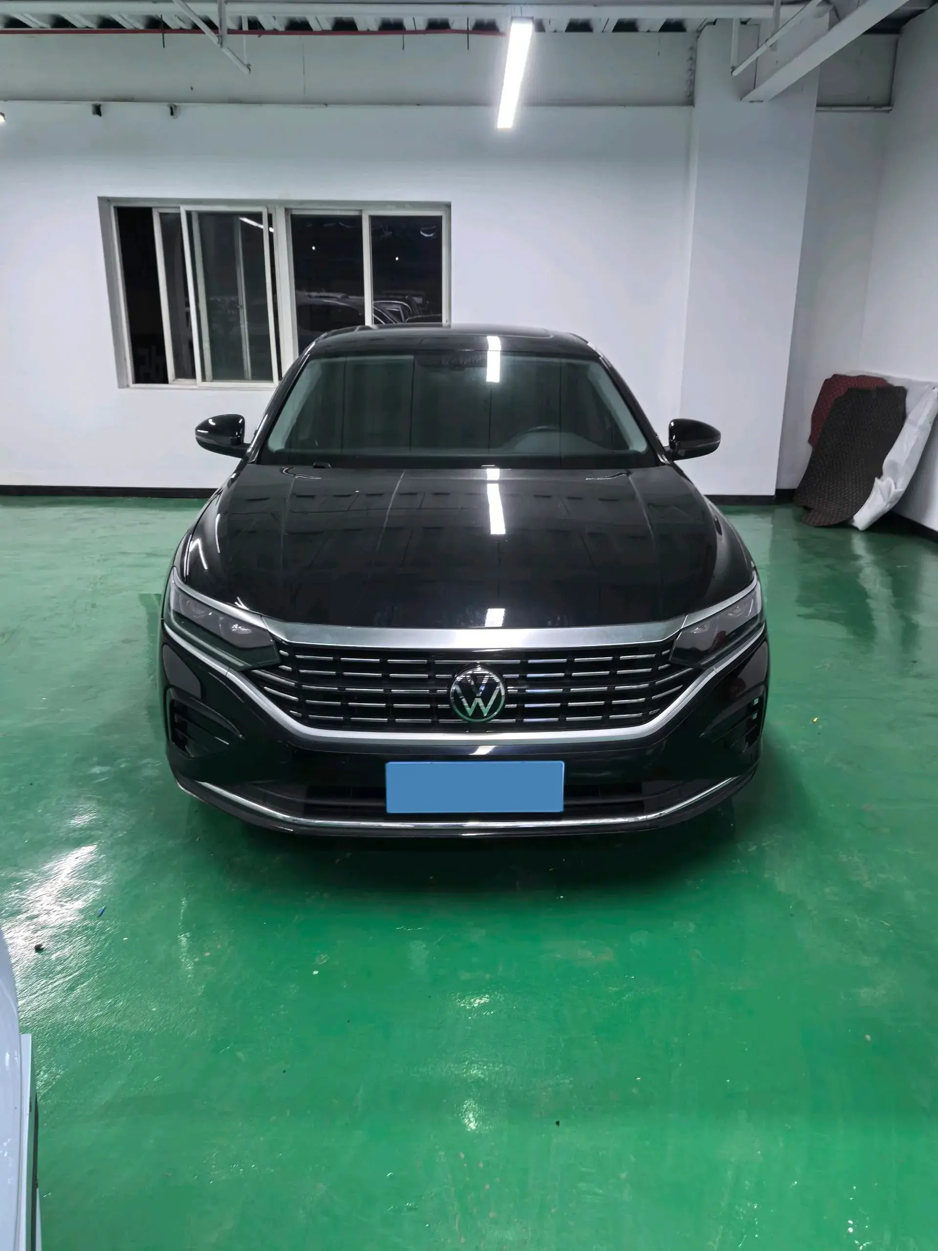 2022 VOLKSWAGEN PASSAT thumbnail 2