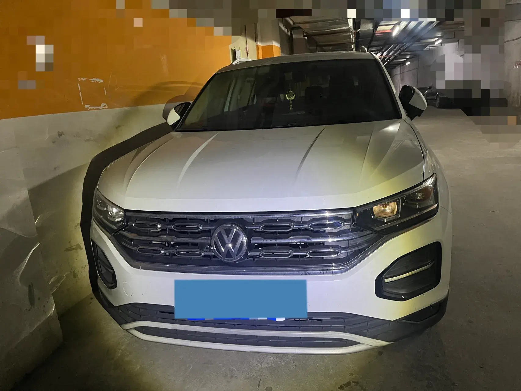 2019 VOLKSWAGEN TAYRON thumbnail 3