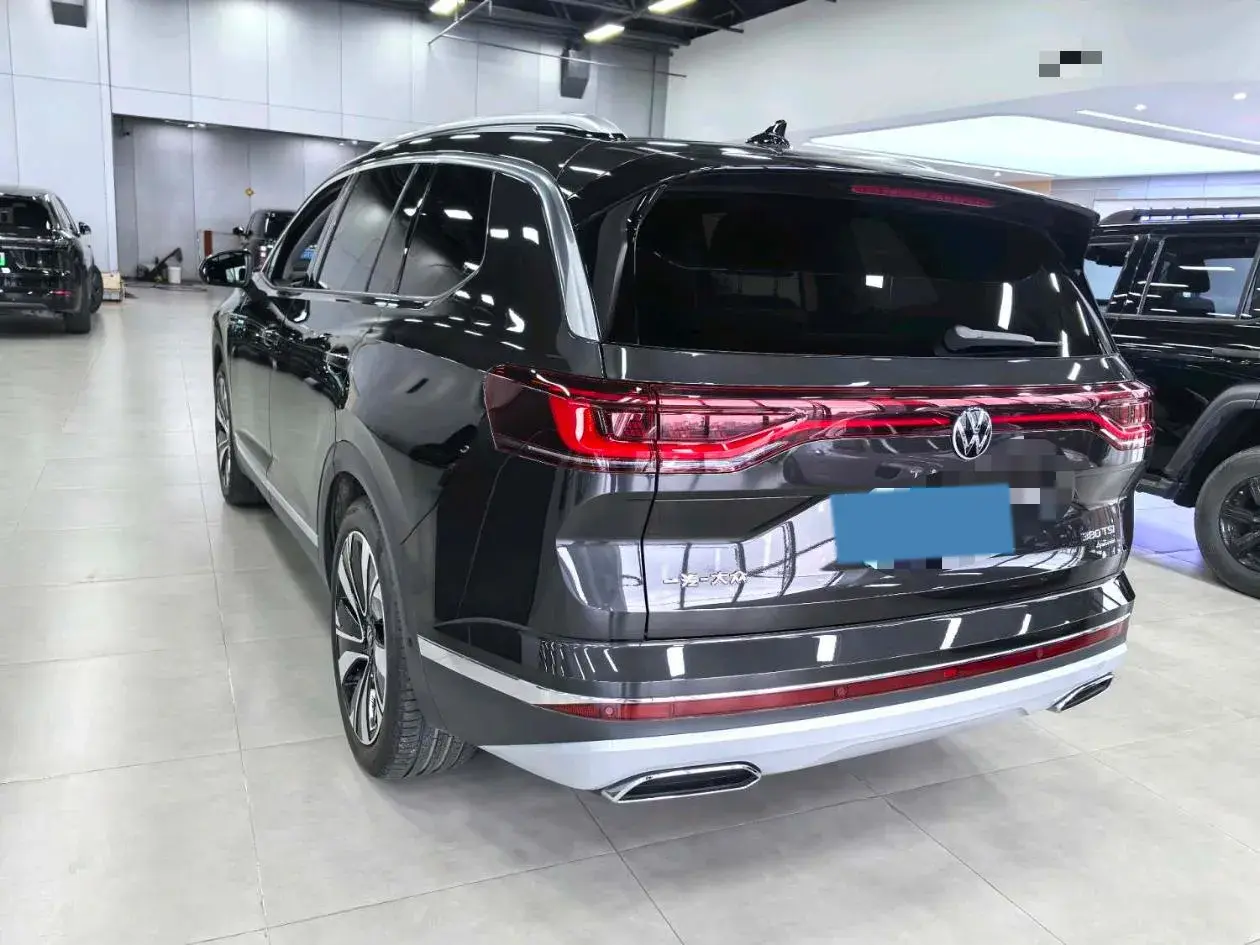 2023 VOLKSWAGEN TALAGON thumbnail 3