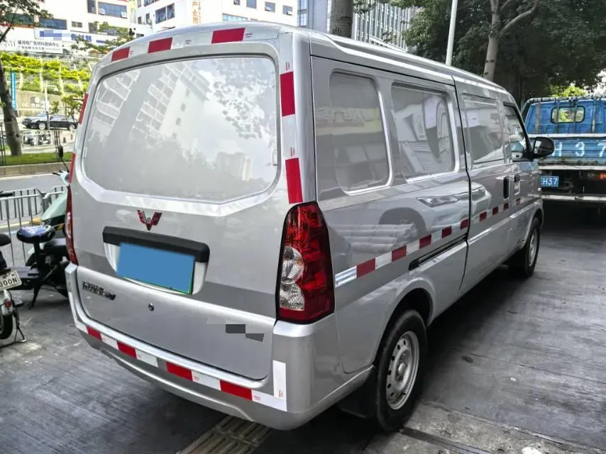2020 WuLing RongGuang EV BEV 41.6KWH,autocango,china used car exporter,china ev exporter,chinese used car exporter,chinese used ev exporter