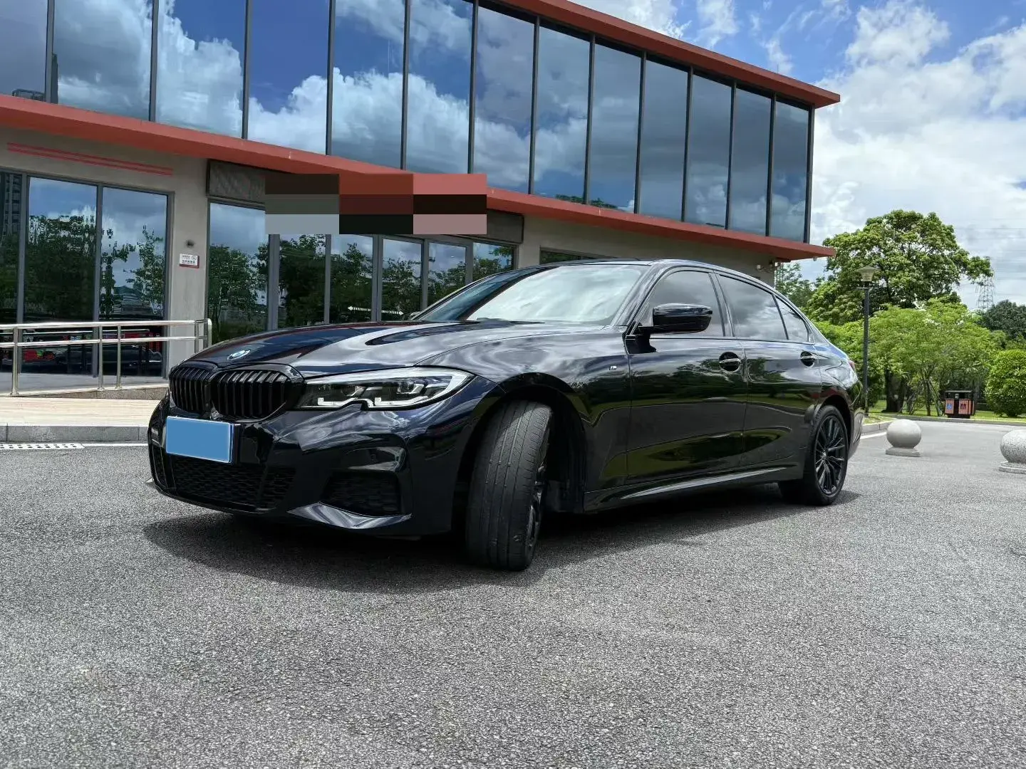 2021 BMW 3 view 1