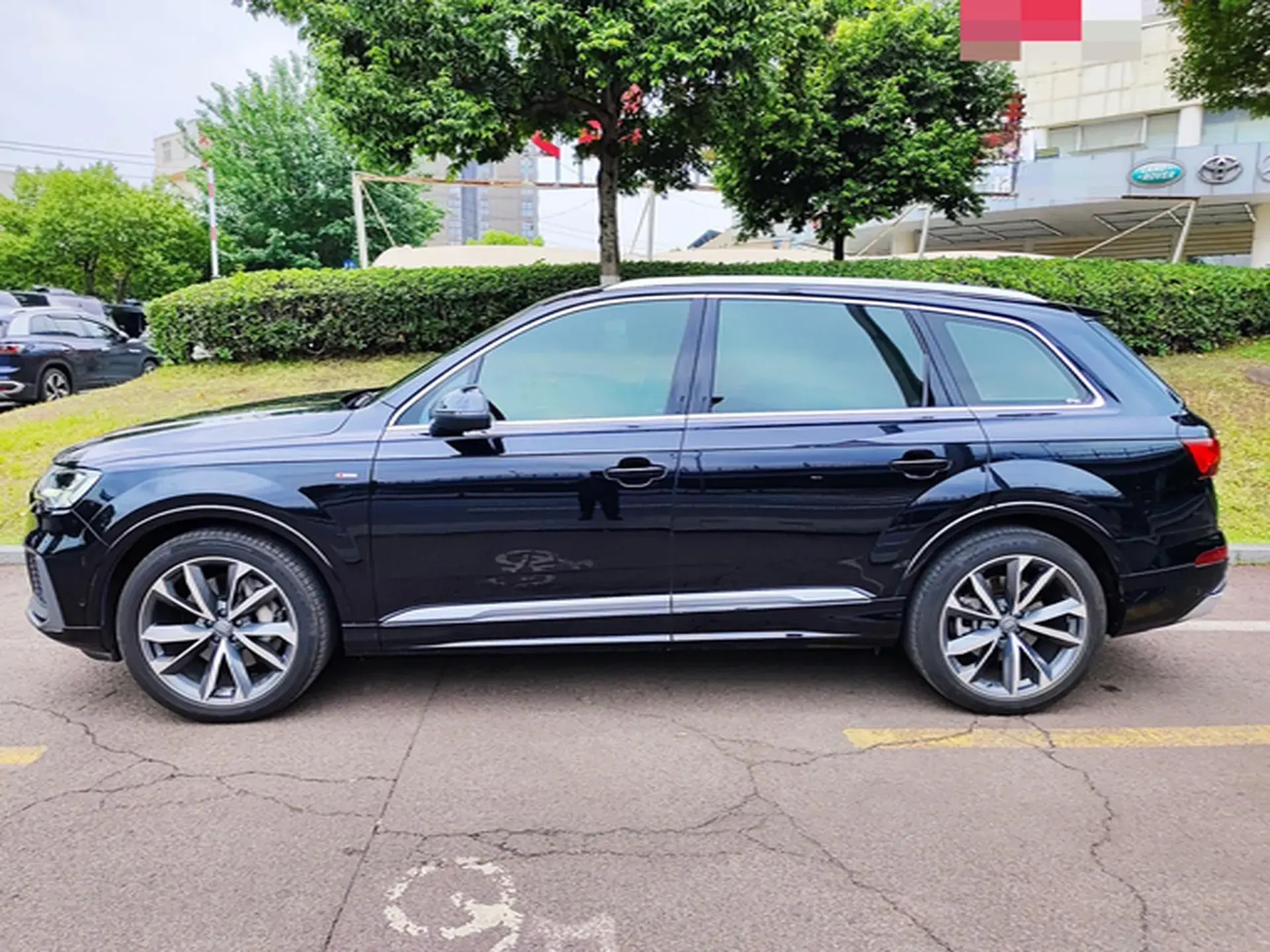 2020 AUDI Q7 thumbnail 2