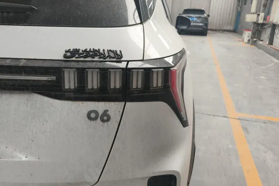 2020 LYNK&CO 06 thumbnail 4