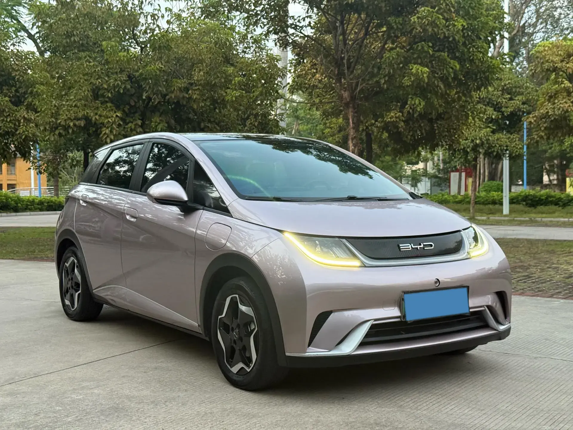 2021 BYD DOLPHIN thumbnail 3