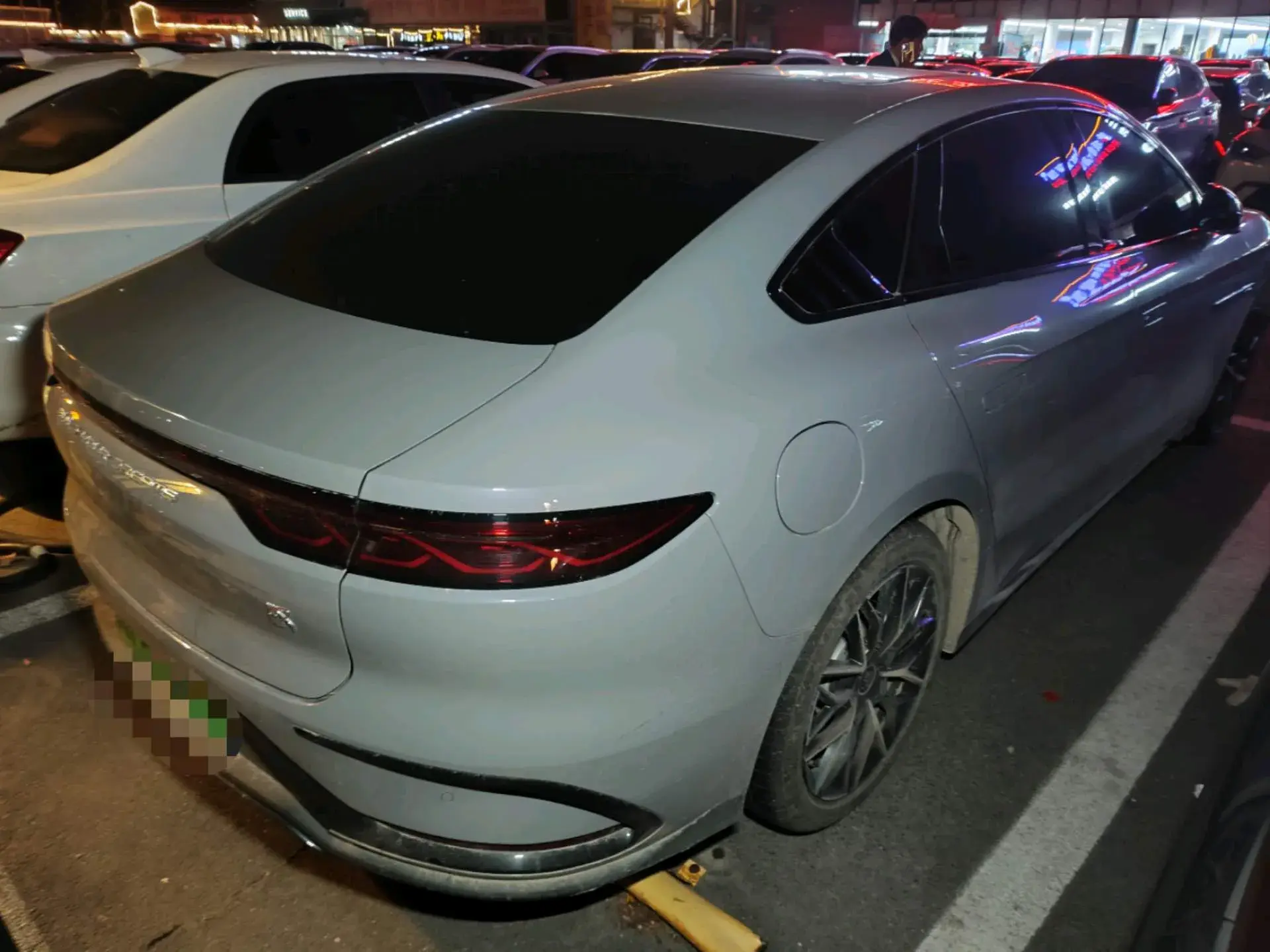 2025 BYD HAN thumbnail 2