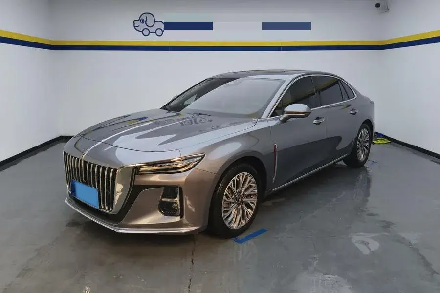 2023 HONGQI H5 view 1