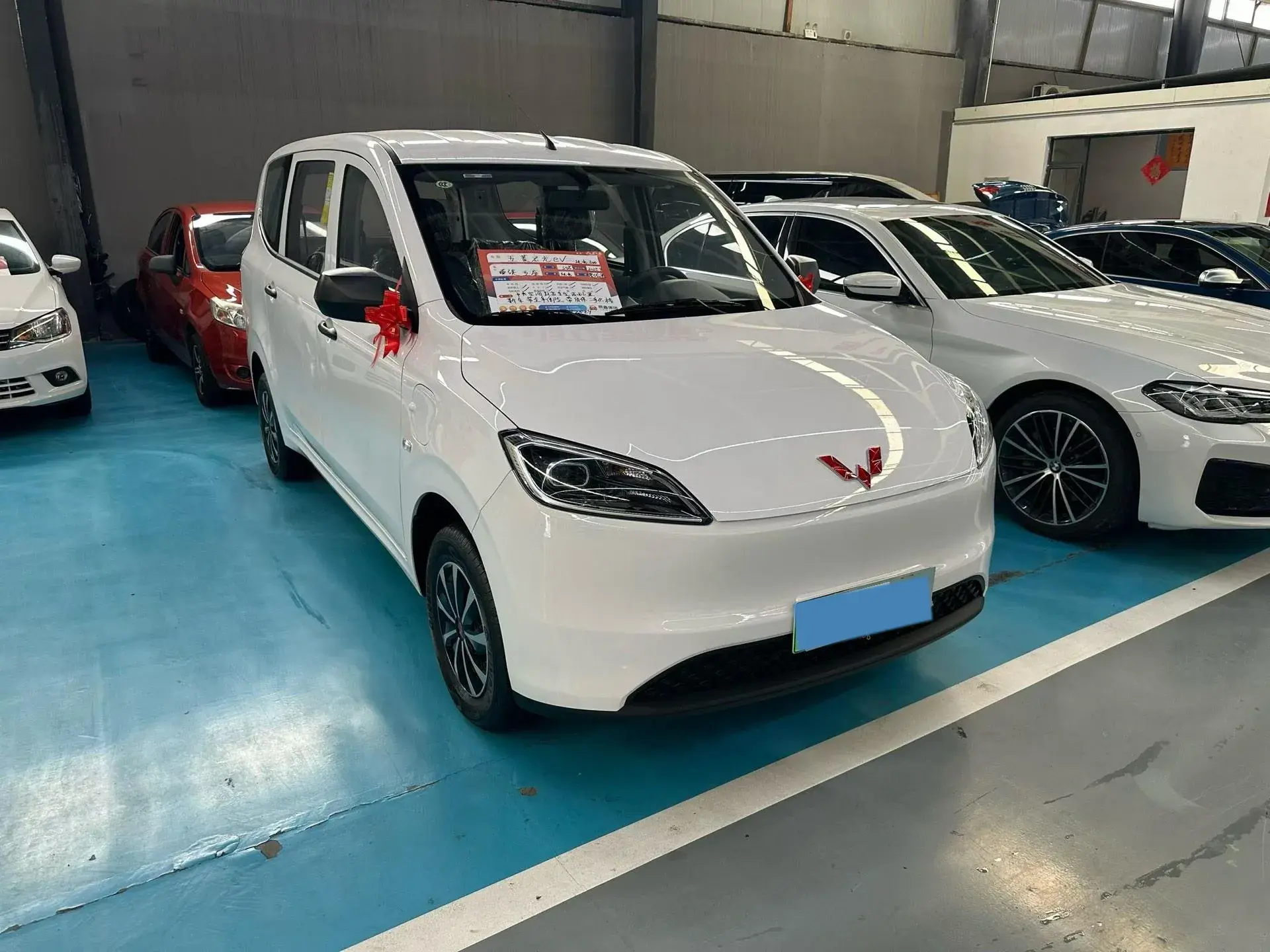 2024 WULING HONGGUANG thumbnail 3