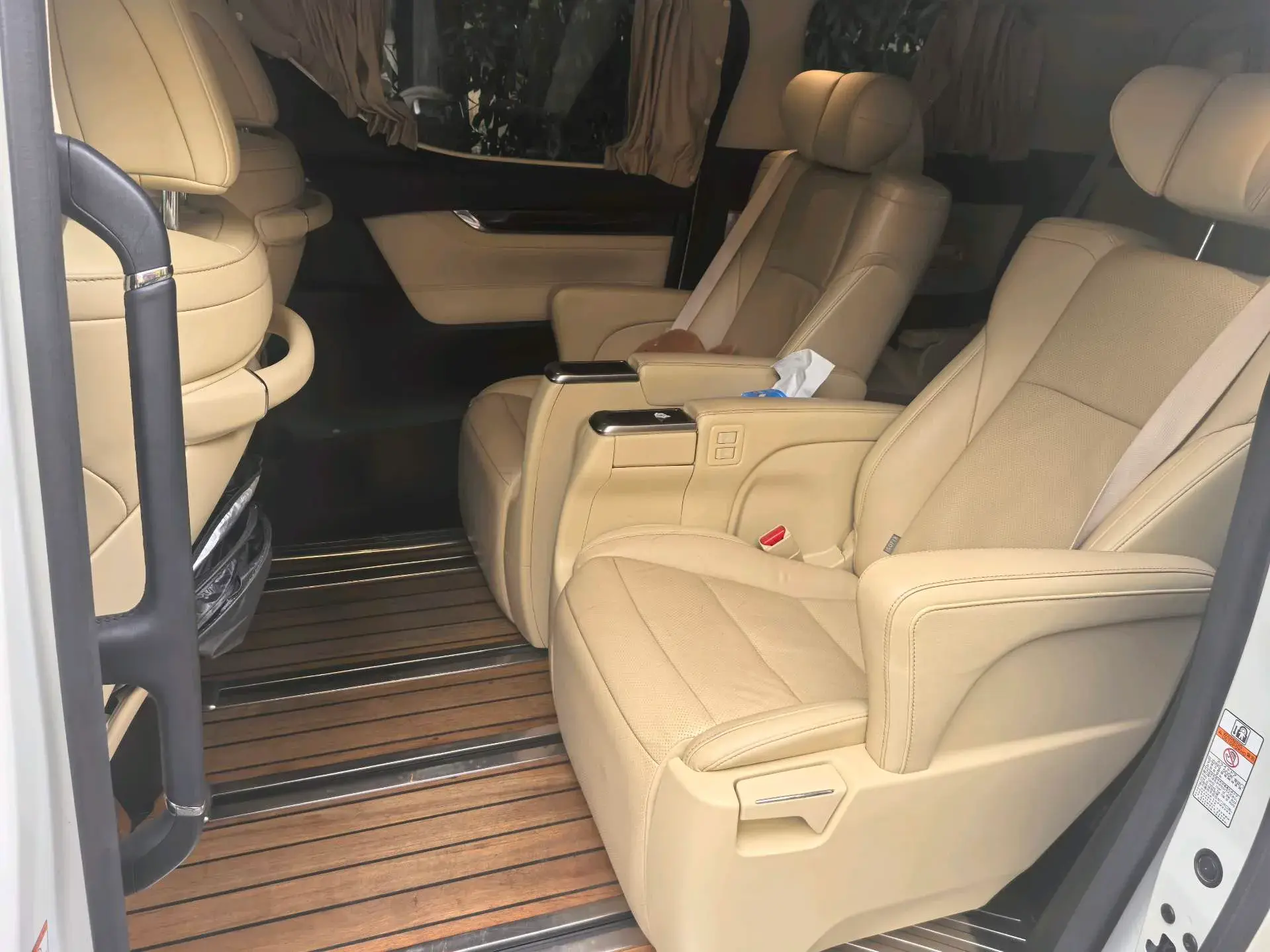 2018 TOYOTA ALPHARD thumbnail 4