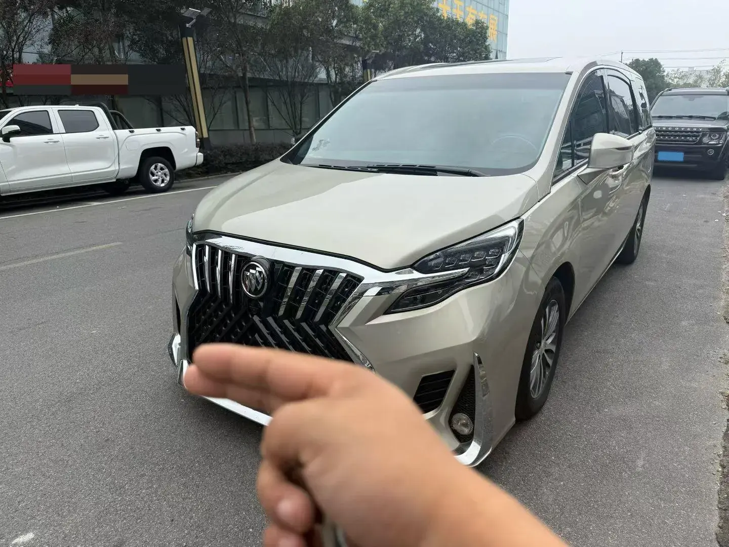 2021 BUICK GL8 view 1