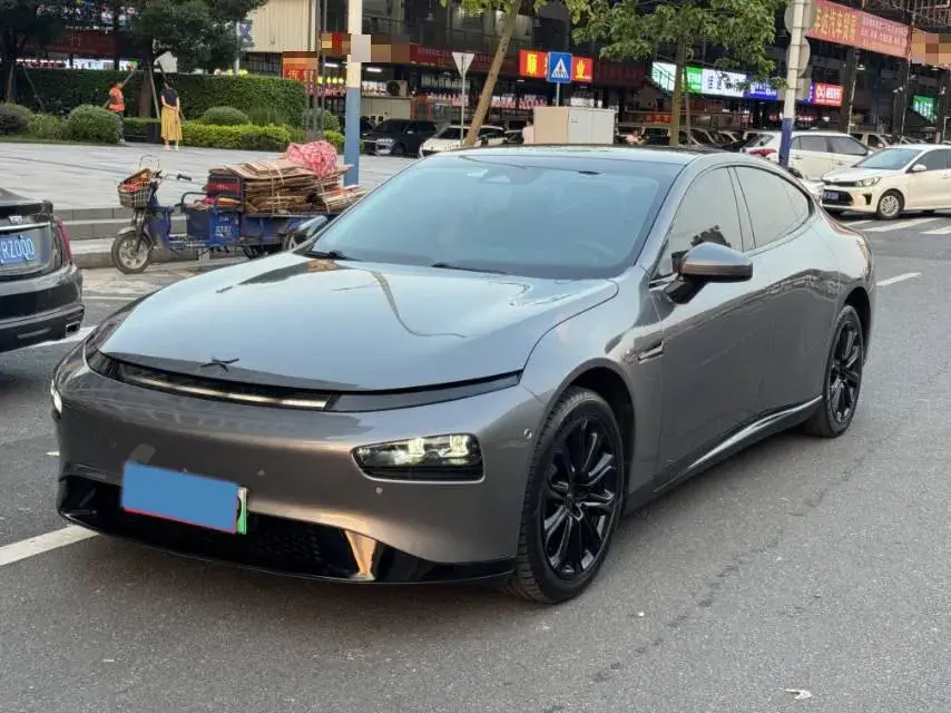 2020 XPENG P7 view 1