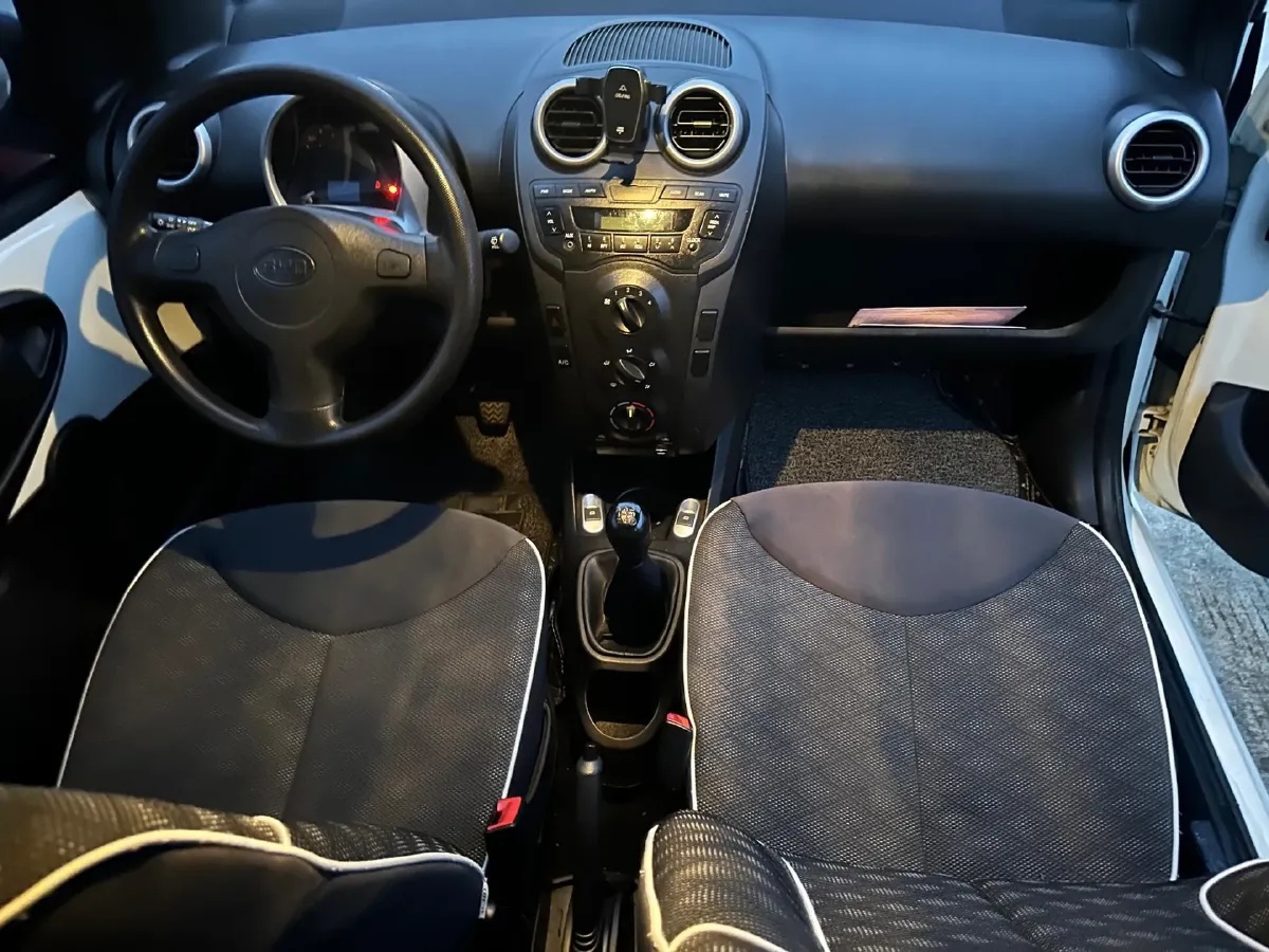 2015 BYD F0 1.0L 68HP L3 5MT,autocango,china used car exporter,china ev exporter,chinese used car exporter,chinese used ev exporter