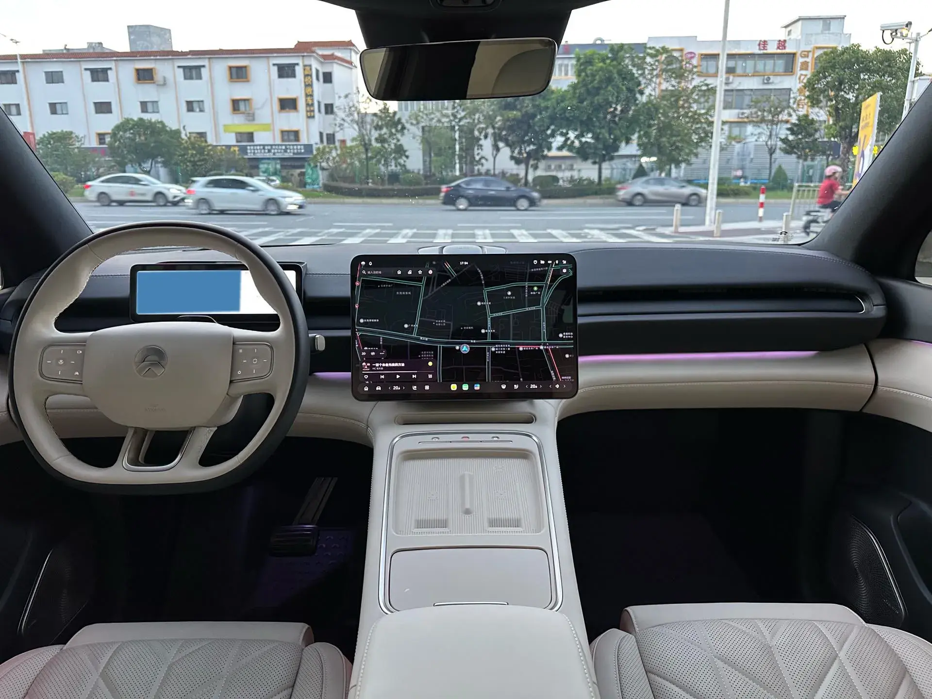 2025 NIO ES6 thumbnail 4