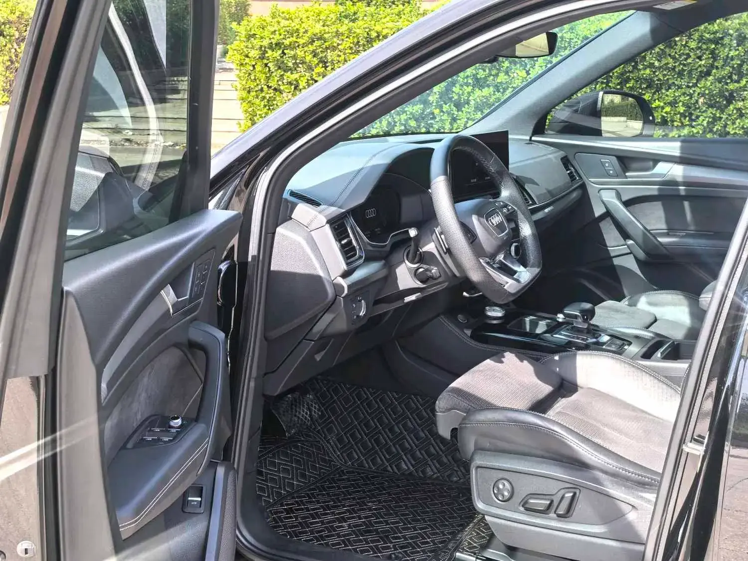 2022 AUDI Q5L thumbnail 2