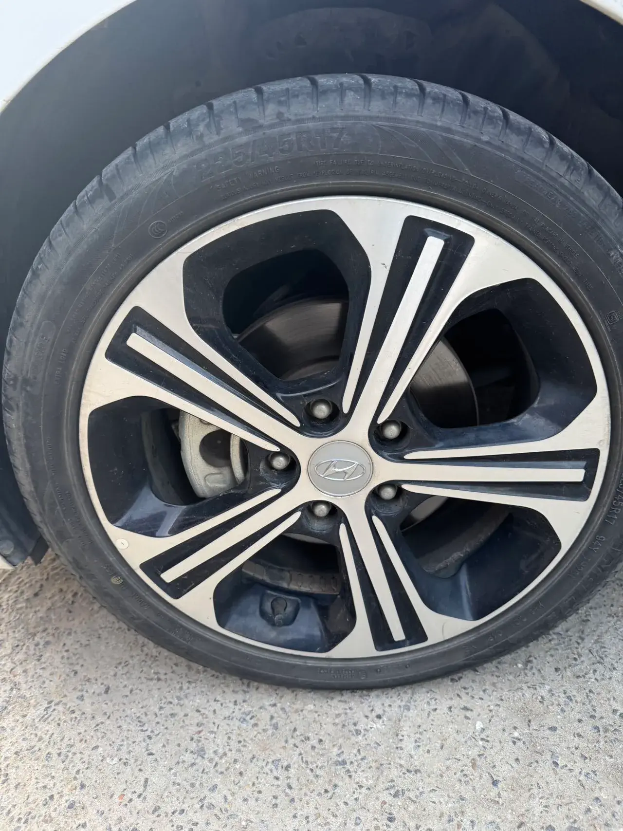 2018 HYUNDAI ELANTRA thumbnail 2