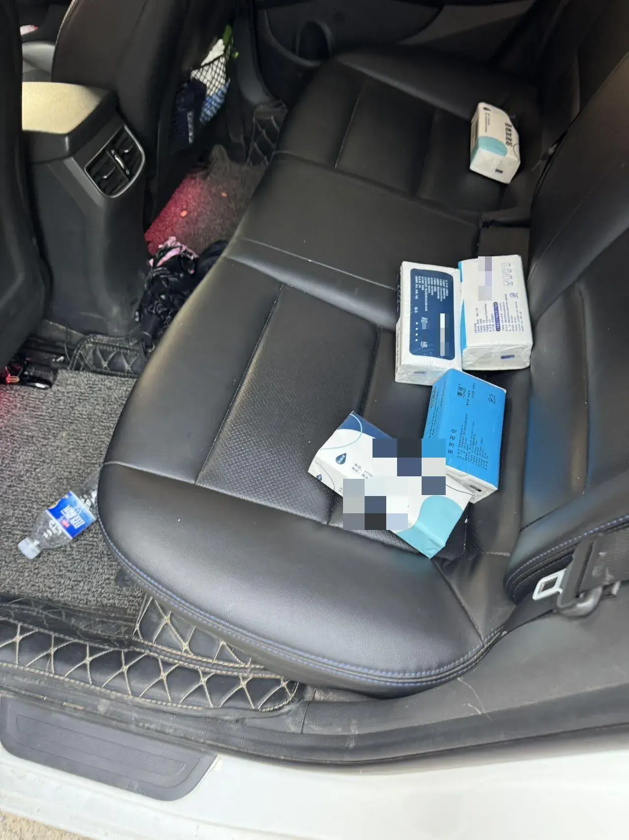 2018 HYUNDAI ELANTRA thumbnail 4